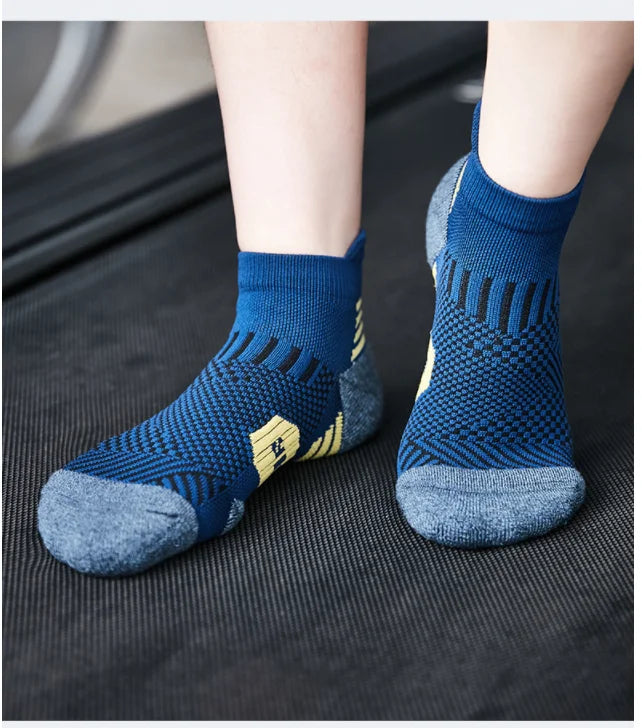 5 Paar neue Herrensocken, Frühling, knöchelhoch, dick gestrickt, Sportsocken, Outdoor, Fitness, atmungsaktiv, schnell trocknend, strapazierfähig, kurze Laufsocken