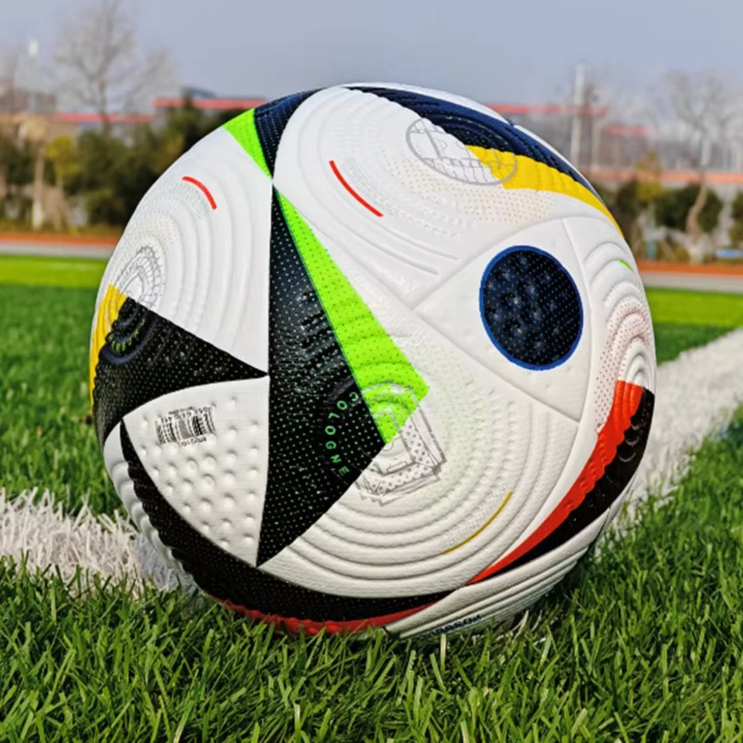 Ballon de football pour jeunes adultes, ballon de football classique pour le sport en intérieur et en extérieur, l'entraînement et le jeu, cadeaux d'anniversaire