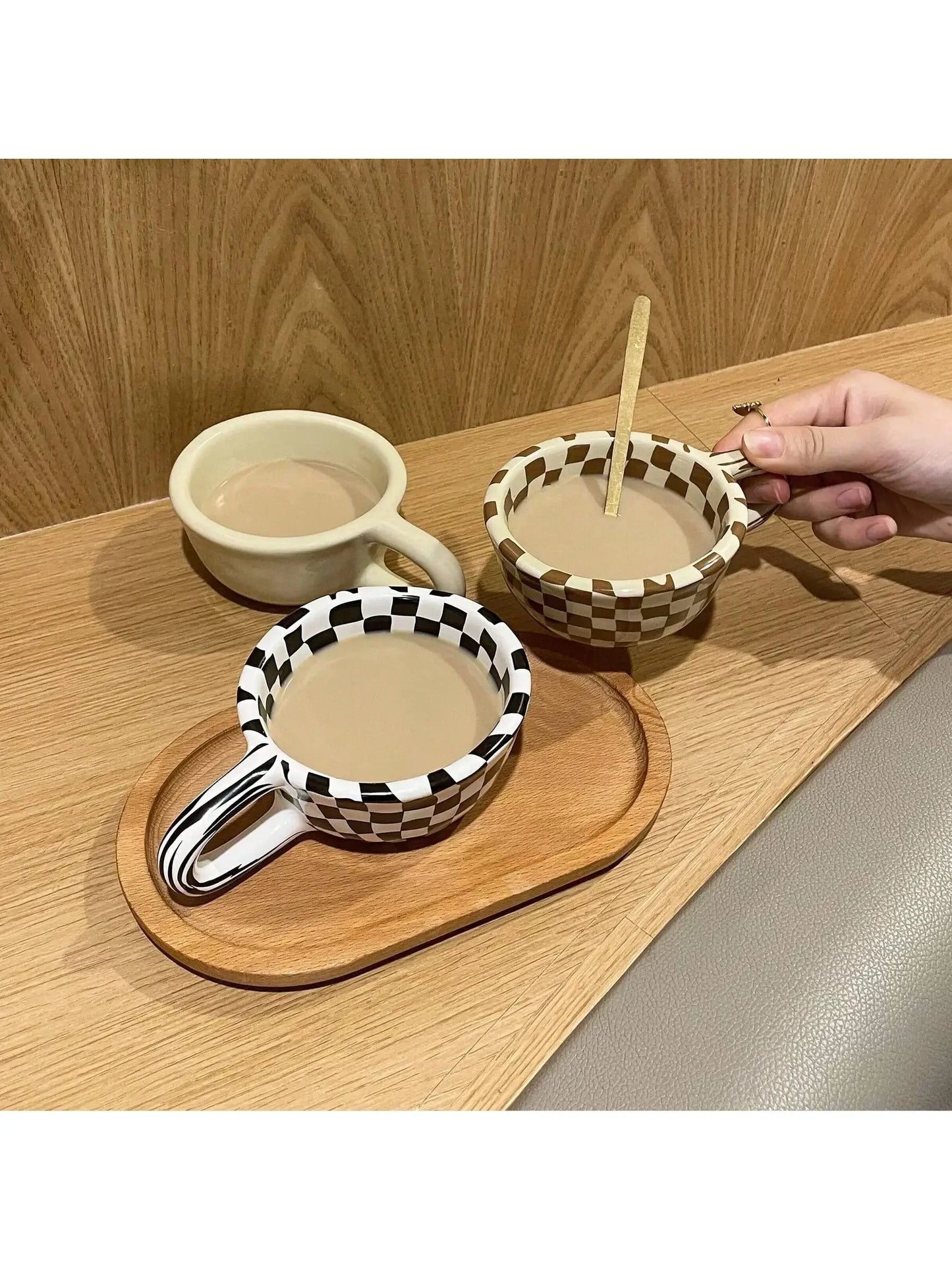 1x kreative Teetasse mit Schachbrettmuster aus Keramik, unregelmäßige Schachbrett-Kaffeetasse
