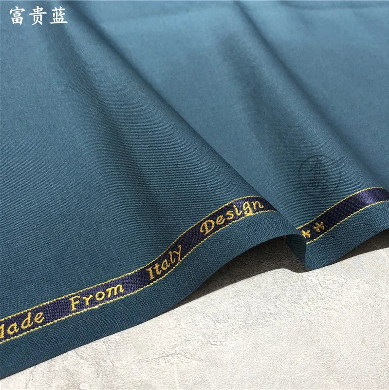 Italienischer Kammgarn-Twill-Stoff – knitterarm – Designeranzüge und Hosenmaterial für Business-Kleidung im Großhandel