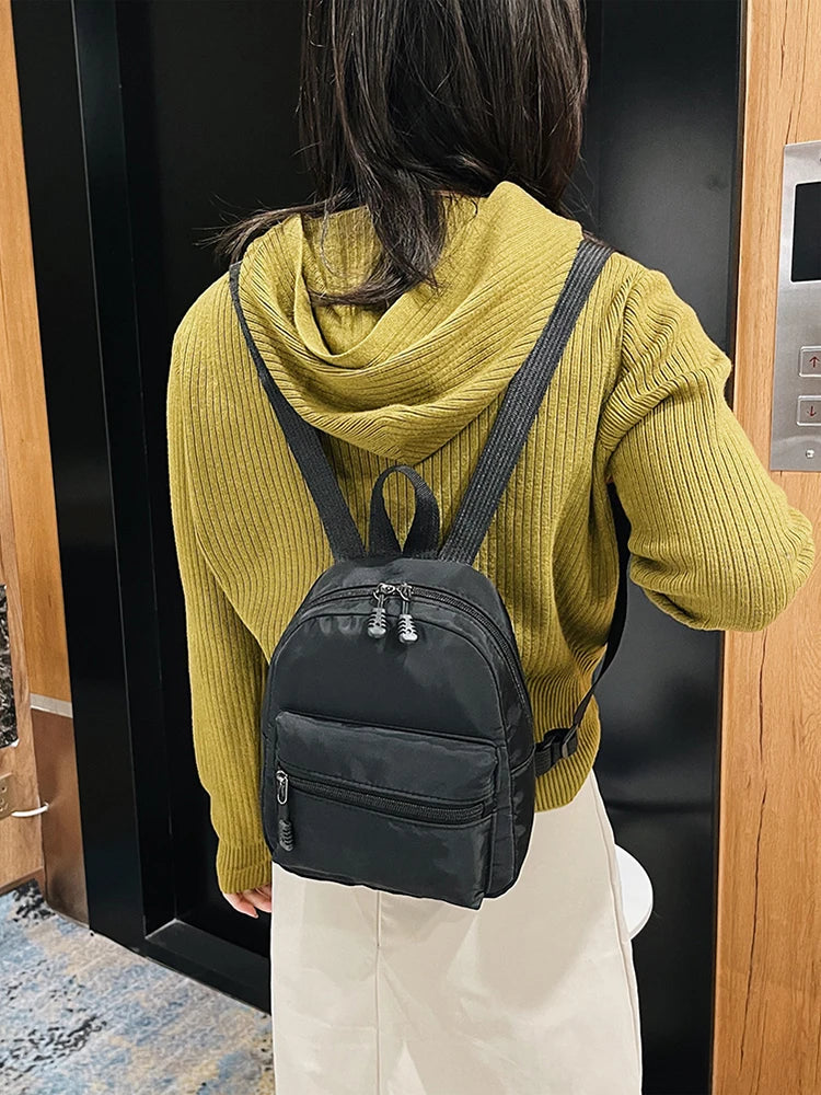 Fashion Uni-Farbe Rucksack Damen Nylon Ranzen Preppy Stil Mini-Rucksäcke