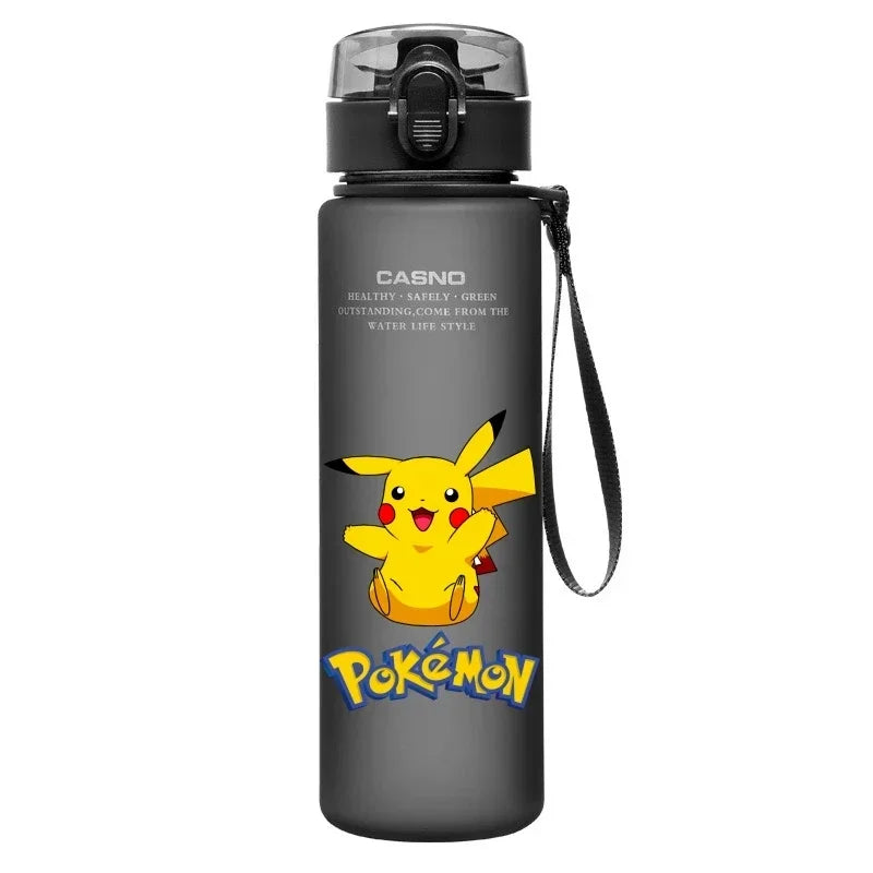 560ML Pokémon Wasserbecher Pikachu Mewtu Gengar Tragbare Plastik-Cartoon-Outdoor-Sport-Großraum-Reise-Wander-Wasserflasche