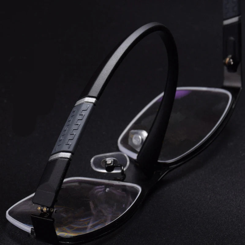 Herren Halb-Rand Lesebrille aus Metall Business Stil Männlich Vintage Weitsicht Presbyopie Anti-Blau HD TR90 Dioptrien Brille