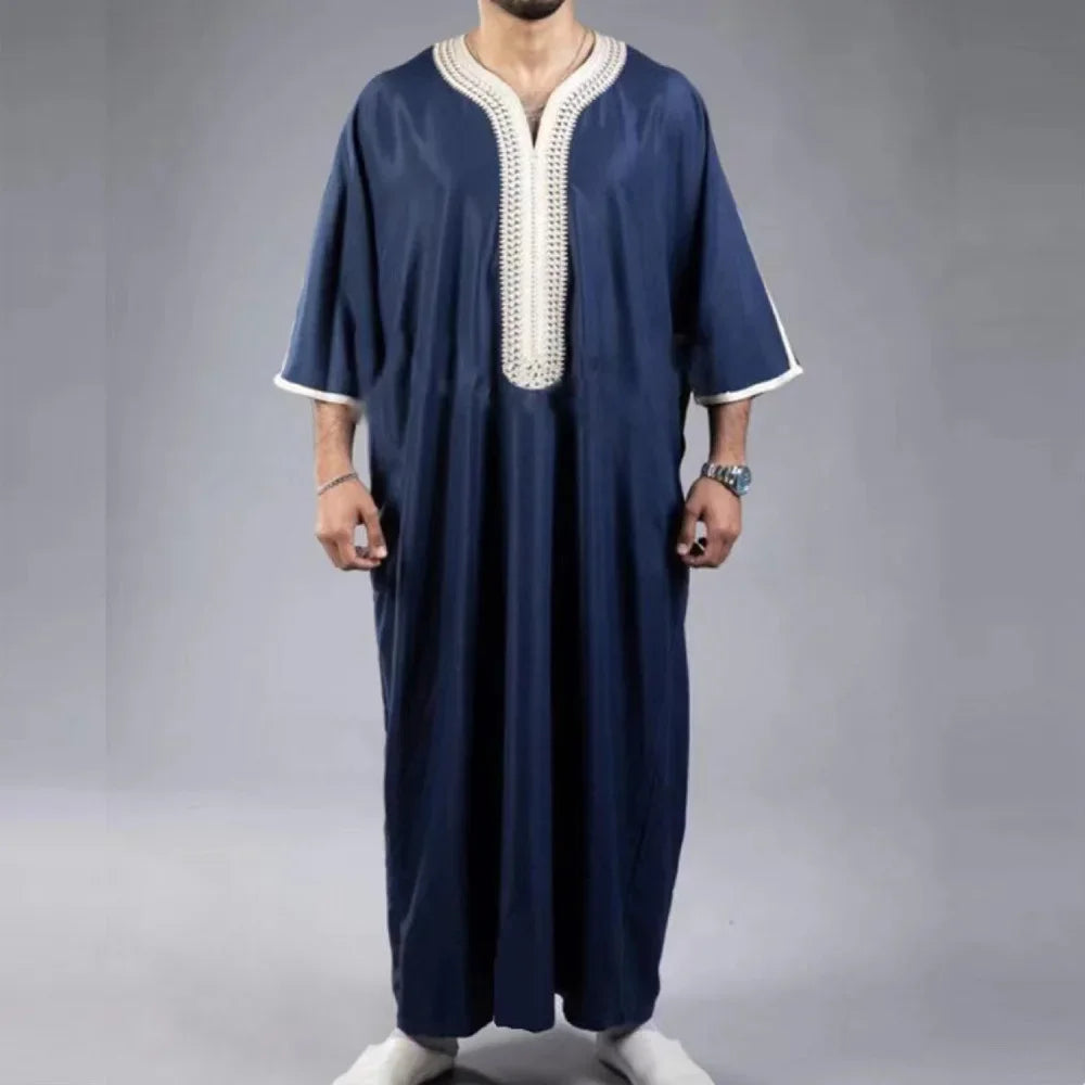 Herren Muslim Thobe 2026 Mittlerer Osten Jubba Thobe Langarm Islamisches Gewand Herren Muslimisches Kleid Saudi-Arabisch Kapuzen-Thobe Abaya Männlich