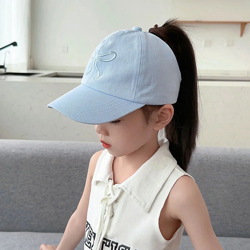 Casquettes de Baseball pour Enfants Garçons Filles Chapeau de Soleil Cœur Creux Amour Chapeaux à Queue de Cheval Haute Casquettes de Baseball Réglables pour Enfants de 4 à 12 Ans