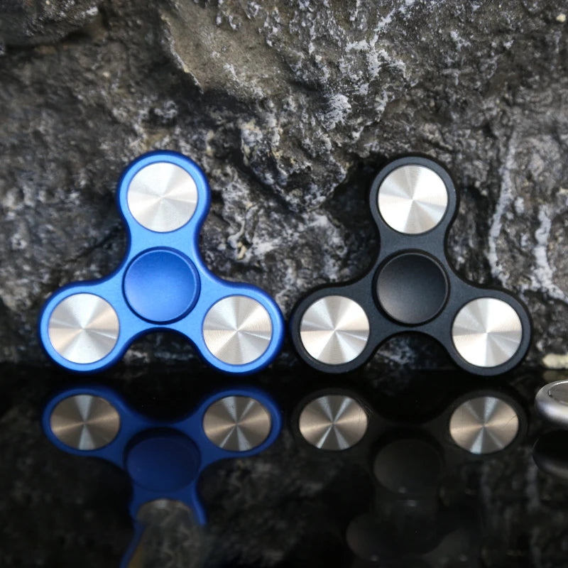 Jouet Fidget Spinner anti-stress en alliage d'aluminium à trois feuilles pour adultes, cadeaux et jouets anti-stress