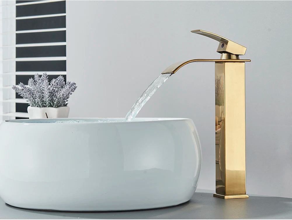 Robinet de Lavabo Doré Brossé, Élégant Robinet Cascade pour Salle de Bain, Mitigeur Monocommande en Laiton à Fixation sur Plan