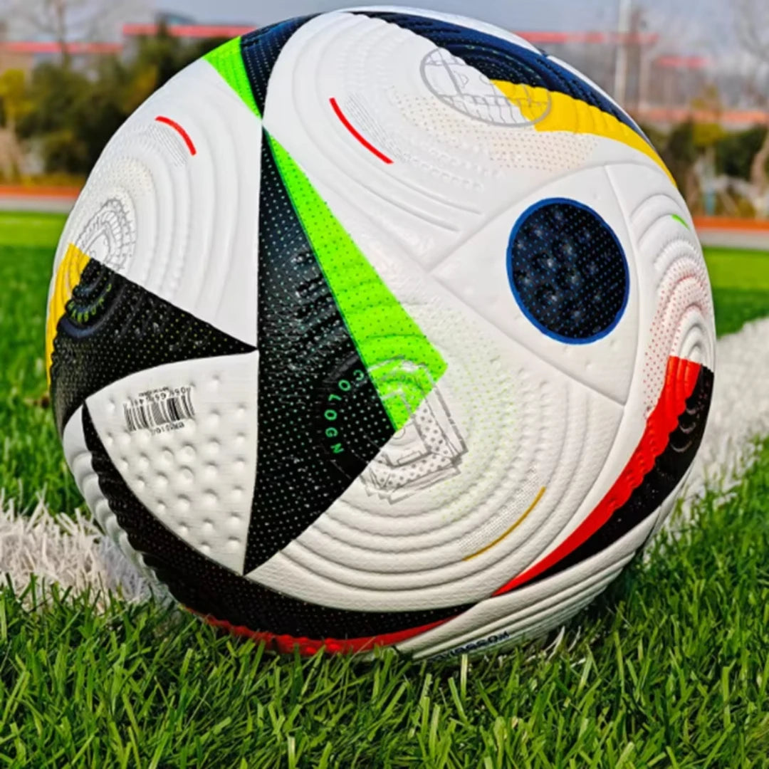 Ballon de football pour jeunes adultes, ballon de football classique pour le sport en intérieur et en extérieur, l'entraînement et le jeu, cadeaux d'anniversaire