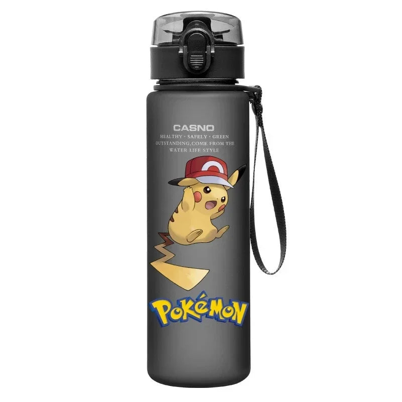 560ML Pokémon Wasserbecher Pikachu Mewtu Gengar Tragbare Plastik-Cartoon-Outdoor-Sport-Großraum-Reise-Wander-Wasserflasche
