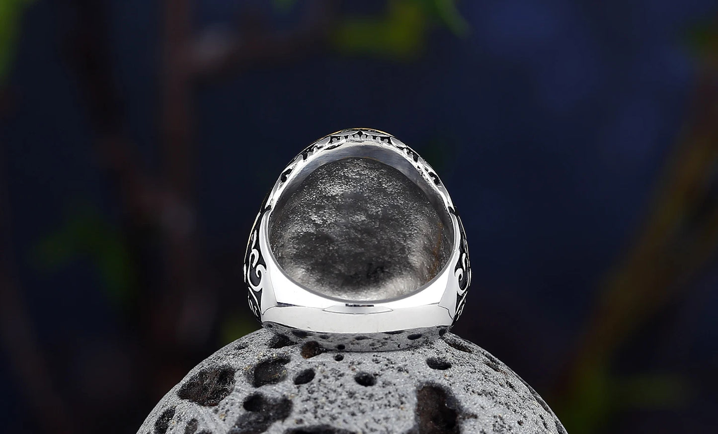 Dropshipping Vintage Gothic Stil Schwarzer Stein Ring 316L Edelstahl Geschnitzter Ring Herren und Damen Mode Biker Schmuck Geschenk