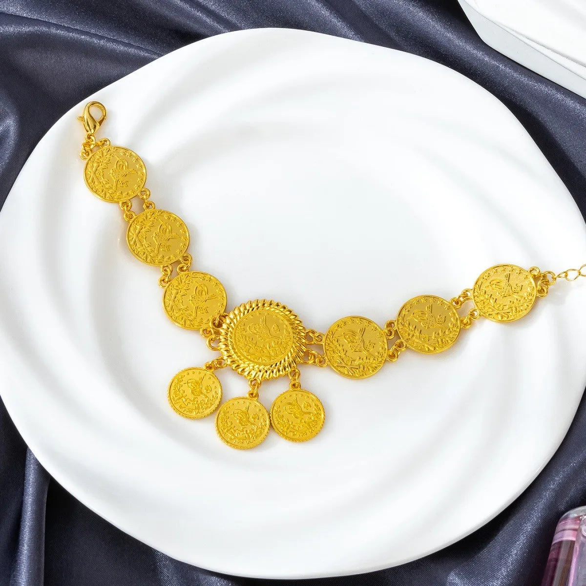 Trendiger Mode Fußkettchen Arabische Goldfarbe Legierung Münze Quaste Fußkette Beinarmbänder für Frauen Strandurlaub Accessoire