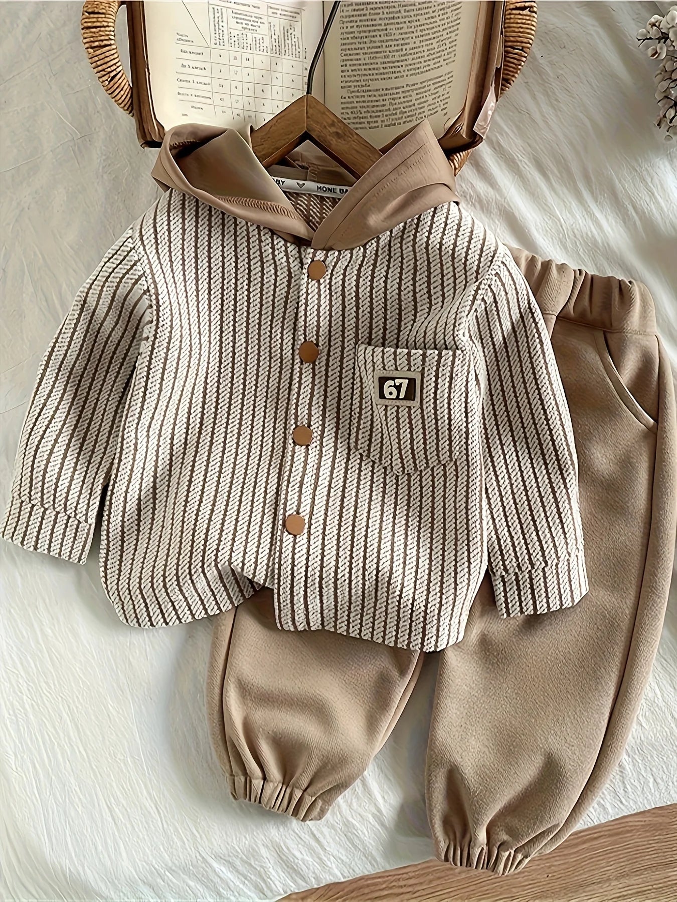 Neu eingetroffen: Herbst Frühling Baby Jungen Kleidung Sets Gitter-Oberteile + Hosen Sportanzug für Kleinkinder Jungen Trainingsanzüge 2-teilig