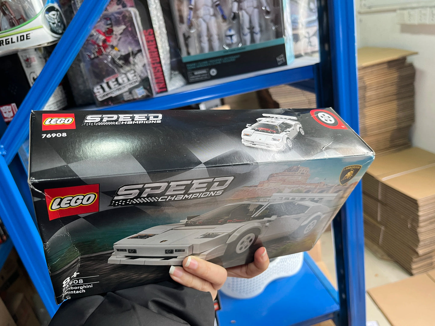 LEGO Speed Champions Lamborghini Countach 76908 Rennwagen-Spielzeug-Sammelbausatz Rennfahrer-Minifigur als Geburtstagsgeschenk