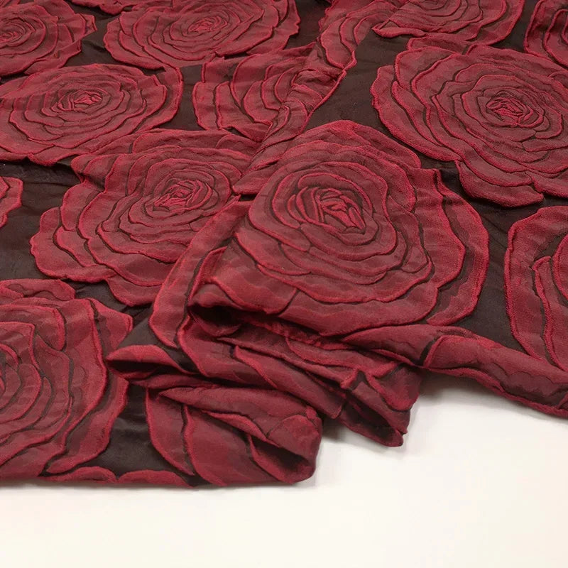 Dunkler Jacquard-Stoff Frühling Herbst Konkav Konvex Rose Kleid Anzug Windbreaker Kleidung Design Nähen Tuch Mode Großhandel Diy