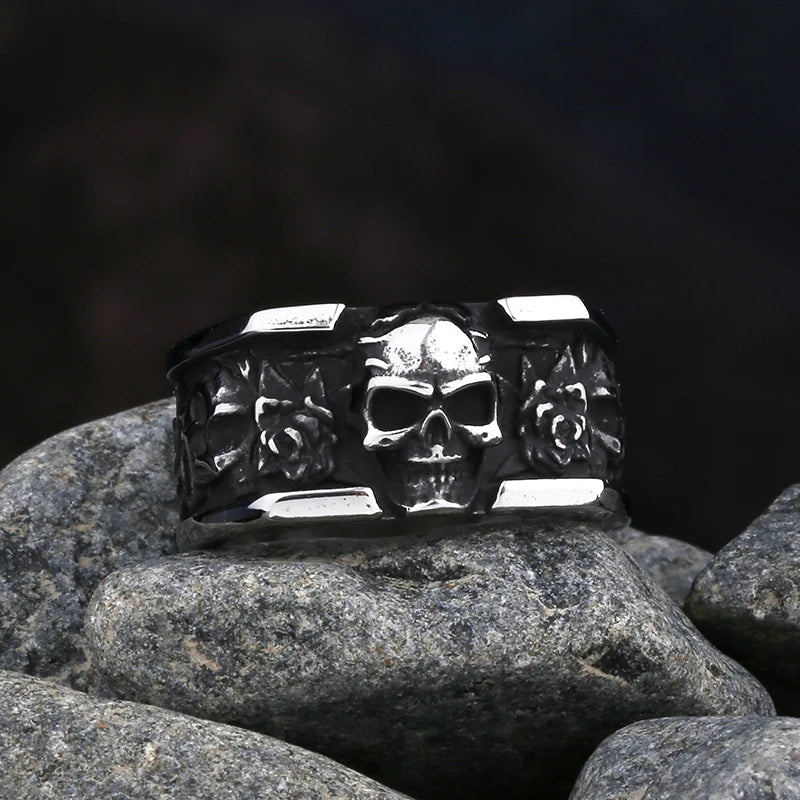 Livraison gratuite Bague homme en acier inoxydable 316L motif crâne avec zircon rouge Bijoux amulettes Cadeau pour petit ami style Punk Rock Vintage 2023 Nouveauté