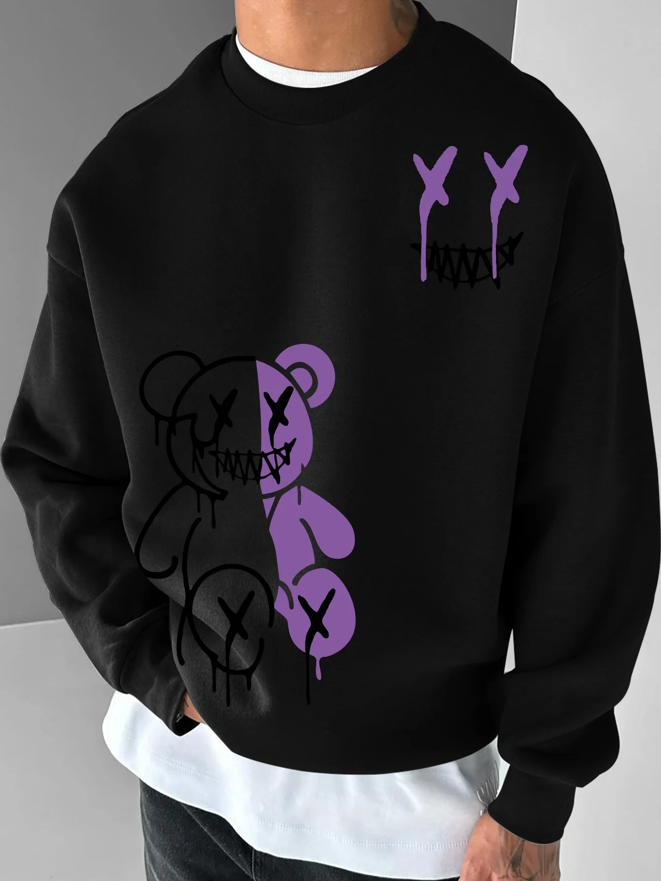 The new men's round-neck sweatshirt for Spring and Autumn 2025 features a casual fashionable and comfortable 3D pattern print