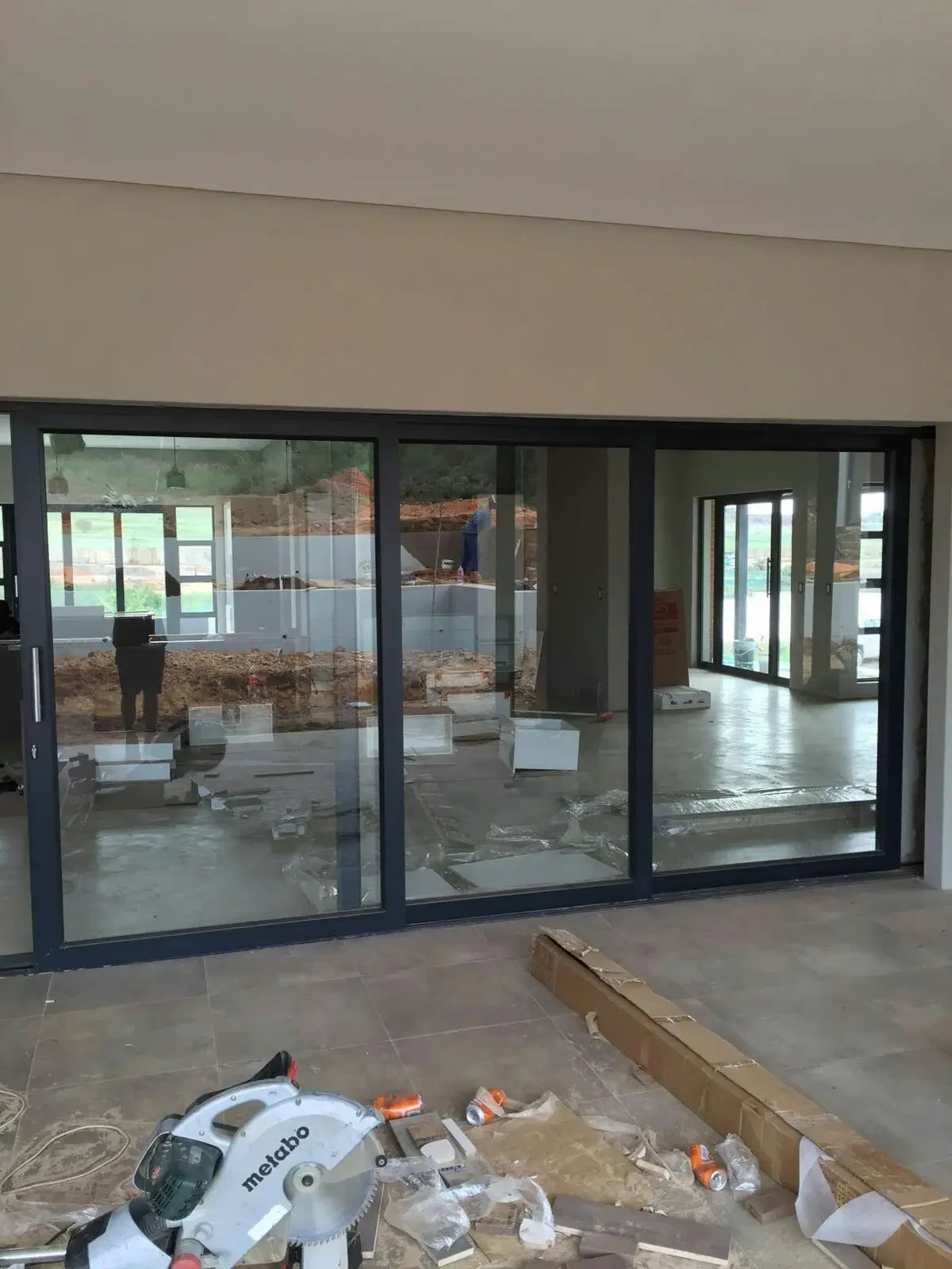 DN 2,0 mm moderne Schiebetür aus Aluminium, hochbelastbar, mit gehärtetem Glas, schalldicht und energiesparend, wasserdichte Terrassentüren