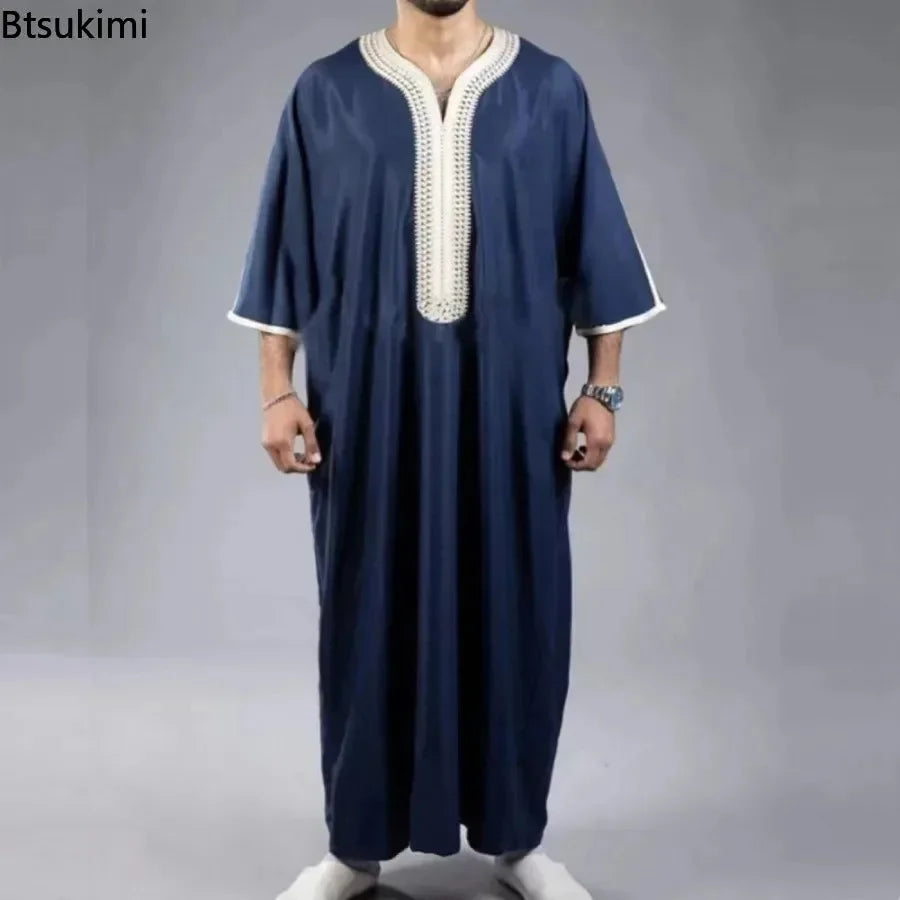 Herren Muslim Thobe 2026 Mittlerer Osten Jubba Thobe Langarm Islamisches Gewand Herren Muslimisches Kleid Saudi-Arabisch Kapuzen-Thobe Abaya Männlich