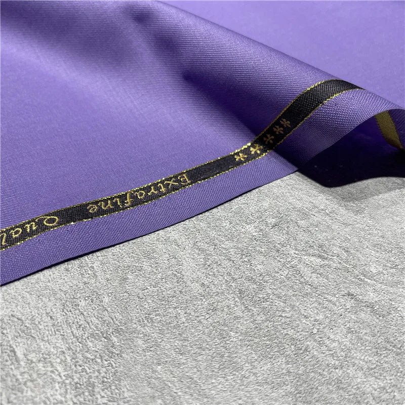 Italienischer Kammgarn-Twill-Stoff – knitterarm – Designeranzüge und Hosenmaterial für Business-Kleidung im Großhandel
