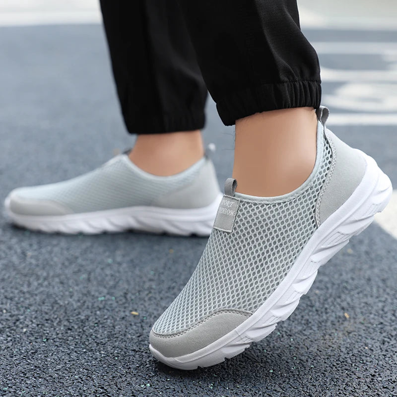 Nouvelles Chaussures de Course pour Hommes Chaussures de Sport Respirantes Légères Tendance Été en Maille Respirante pour Hommes Grandes Tailles 38-47