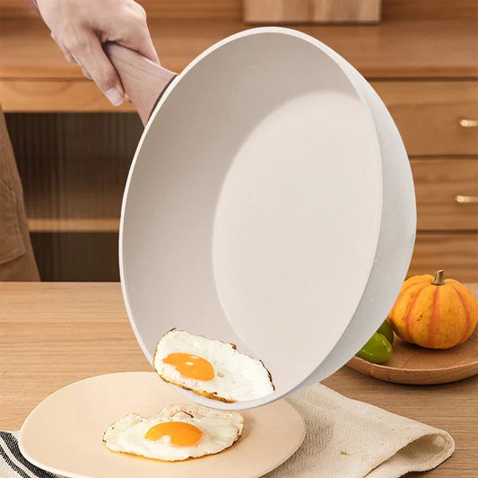 Batterie de cuisine spéciale pour poêles antiadhésives : casseroles, poêles à frire, woks, poêles à steak, crêpières, induction, gaz.