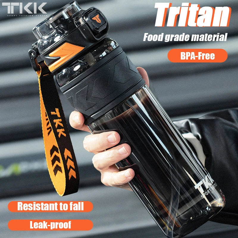 TKK 600/800/1000ml Sport-Trinkflasche Tritan BPA-frei Strohhalm Tragbar Auslaufsicher Kunststoff Trinkgeschirr Outdoor Fitness Kanne