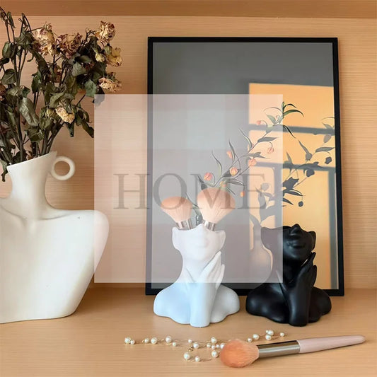 Organisateur de bureau multifonctionnel créatif en forme de corps humain – Vase, porte-pinceaux de maquillage et porte-stylos, statue décorative pour la maison et le bureau.