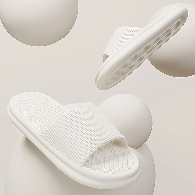 Hommes Été Pantoufles Silencieuses Intérieur Maison Salle de Bain Anti-Dérapantes Semelle Souple EVA Sandales Anti-Odeur pour Femmes Confort Légères