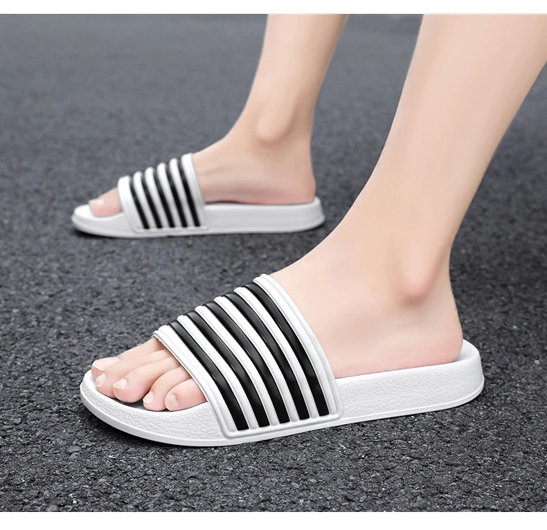 Chaussures Homme Plips Plops Claquettes Douces Antidérapantes Pantoufles Intérieur Extérieur EVA Sandales de Plage de Jardin Grandes Tailles 47 48
