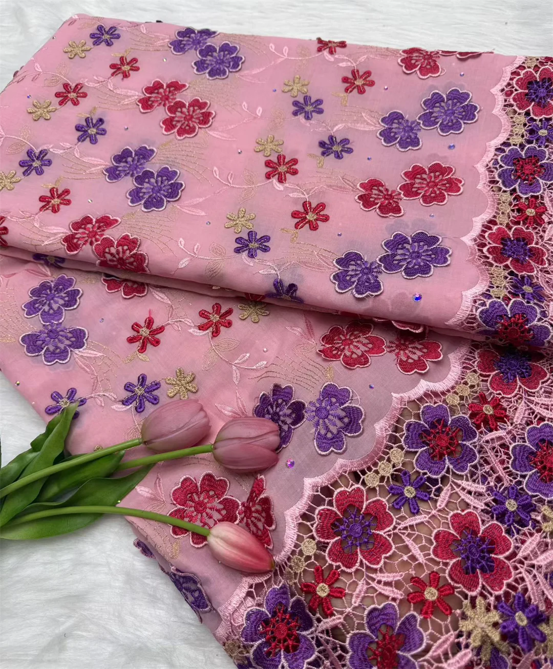 Dentelle Voile Suisse En Suisse Avec Pierres Appliquées Fleur 3D 2026 Tissu De Dentelle Africaine Super Qualité Pour Robe De Mariée En Dentelle