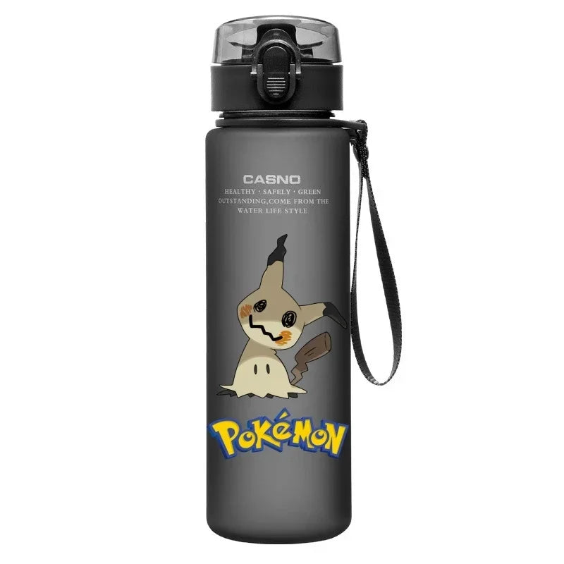 560ML Pokémon Wasserbecher Pikachu Mewtu Gengar Tragbare Plastik-Cartoon-Outdoor-Sport-Großraum-Reise-Wander-Wasserflasche