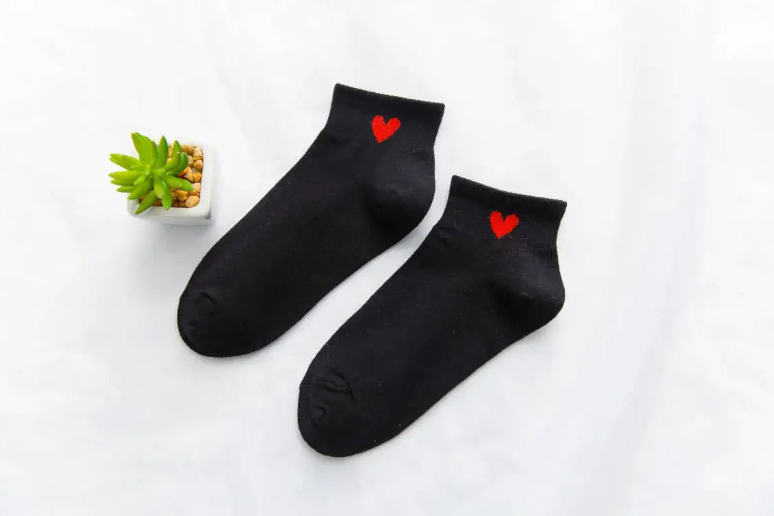 Frühling und Herbst Liebesherz MusterDamen Socken Lässige Sportsocken Kurze Bootssocken Süße reine Baumwolle Knöchelsocken Harajuku