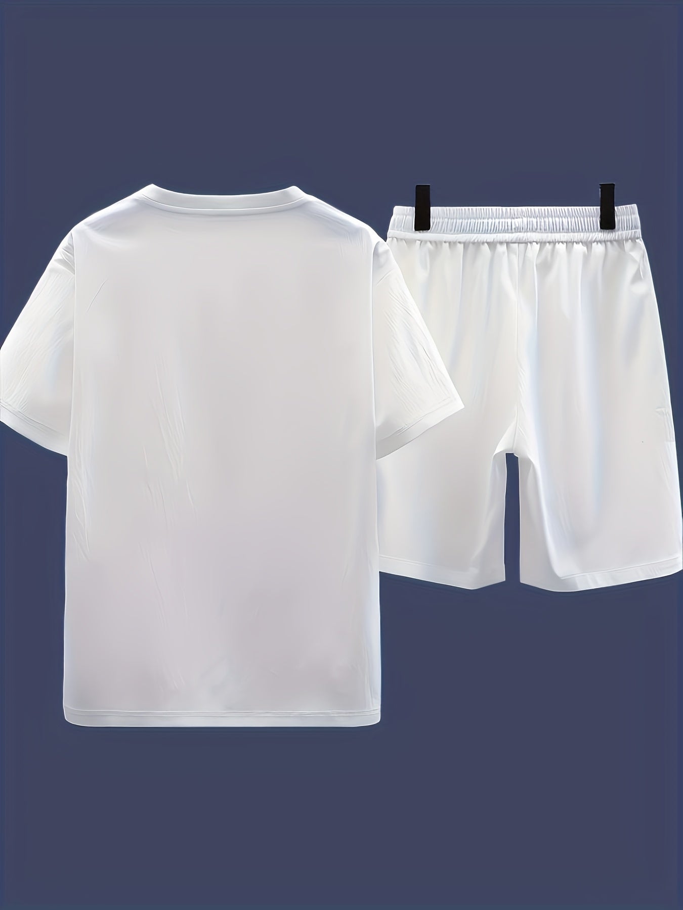 A Men'S Summer Casual Two-Piece Set Featuring a Stylish Short-Sleeve T-Shirt with a Round Neck And Drawstring Shorts, Perfect for Everyday Vacation Beach Wear