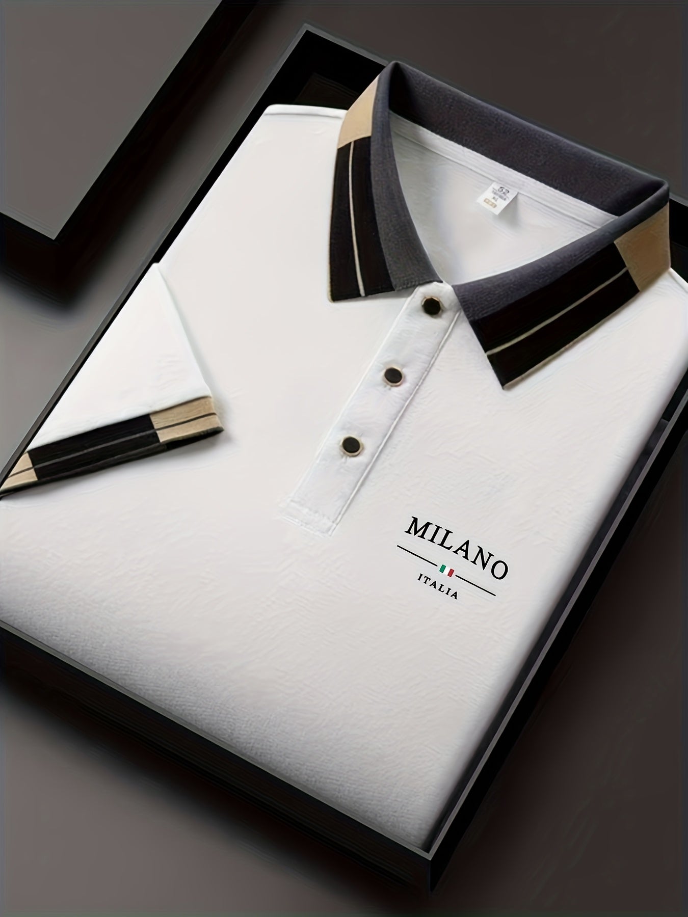 Polo léger et doux pour homme avec imprimé « MILANO ITALIA » | Respirant, décontracté et professionnel pour l'été, coupe classique, col boutonné, idéal pour les vacances et l'usage quotidien, design contrasté tendance, tissu doux