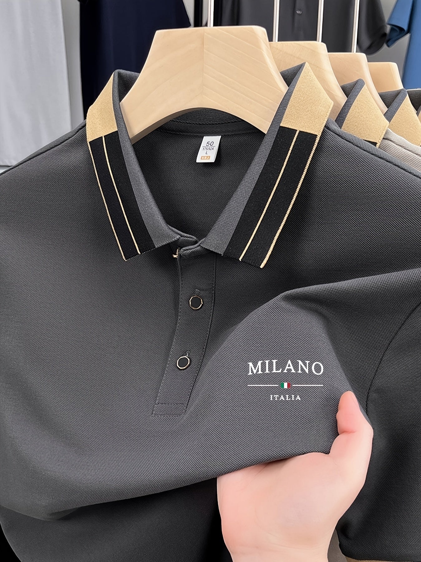 Polo léger et doux pour homme avec imprimé « MILANO ITALIA » | Respirant, décontracté et professionnel pour l'été, coupe classique, col boutonné, idéal pour les vacances et l'usage quotidien, design contrasté tendance, tissu doux