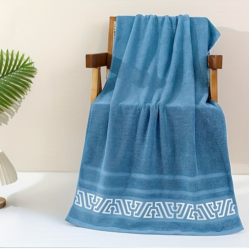 Ein einzelnes Badetuch, 69,85 cm x 139,7 cm, aus frischer, reiner Baumwolle mit 32 Fäden im Vintage-Ethno-Stil. Dieses Badetuch für Erwachsene ist für Männer und Frauen geeignet und bietet schnelltrocknende und hohe Wasser-